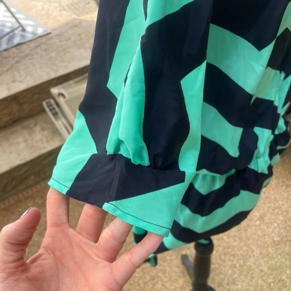 Teal & navy chevron dress. Sz L ladies - Picture 2 of 6